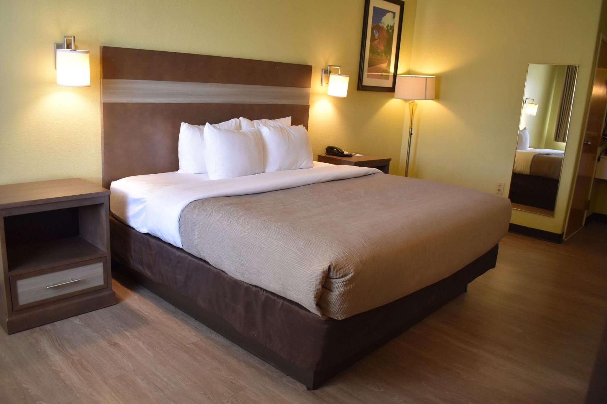 Quality Inn & Suites Gallup I-40 Exit 20 Eksteriør bilde